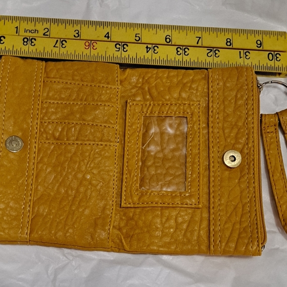 Steve Madden Wristlet Wallet EUC PRE-OWNED - Picture 4 of 10